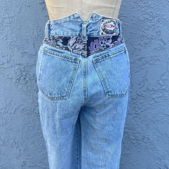 Vintage 90s Jeans 26 x 25 90s High Waisted Denim with tapestry Light Wash - Picture 4 of 10